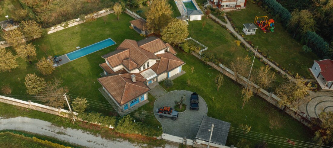 11Estate Property